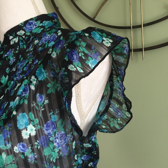 Blue Floral Sheer Flutter Sleeve - Picture 3 of 8